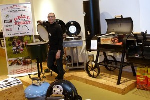 Carsten Moritz, Inhaber des ersten Grillfachhandels in Sachsen in der Centrum Galerie Dresden.