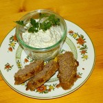 Frischkäse mit Brot