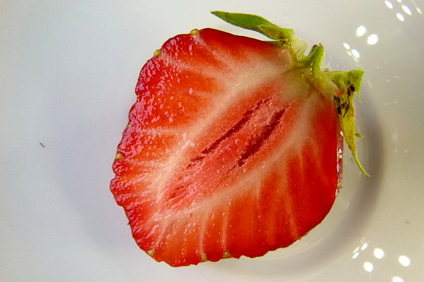 Erdbeere geteilt