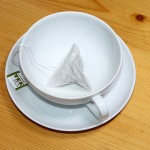weisse Teetasse mit Bio-Teebeutel