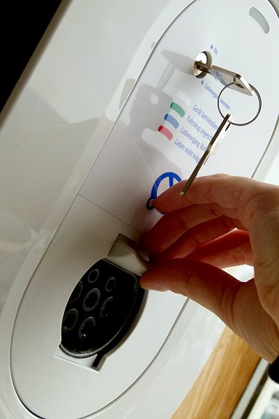 Elektroauto Stromanschluss Detail