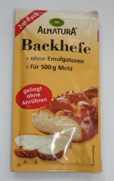 Ein Tütchen Alnatura Trockehefe
