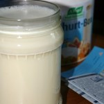 Glas mit Joghurt