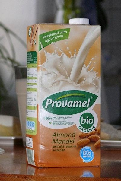 Provamel Bio-Mandeldrink im Karton