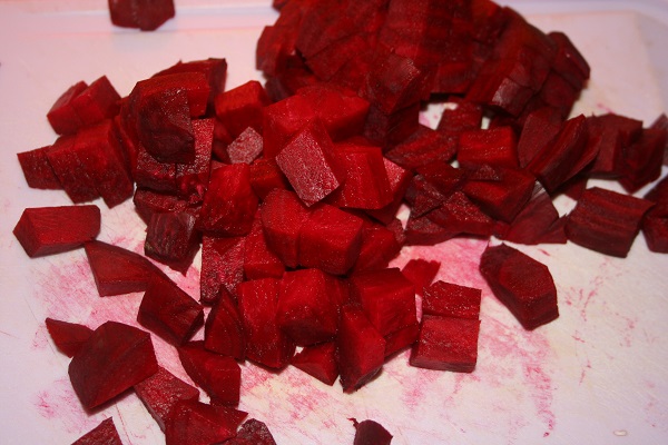 gewürfelte Rote Bete