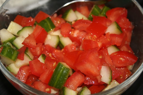 Bohnenmus mit Tortilla und Tomatensalsa | Livona - Bio-Blog
