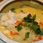 Suppenschüssel mit Weißkrautsuppe