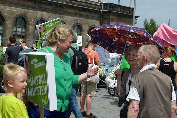 Antje Hermenau auf Demo