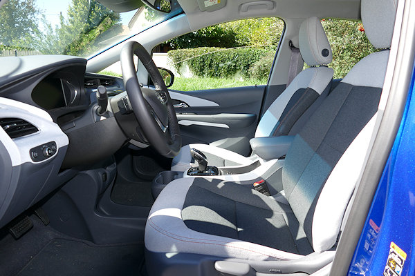 Opel Ampera-E Sitze vorn