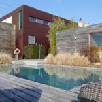 einfach schoen Pool mit Neubau